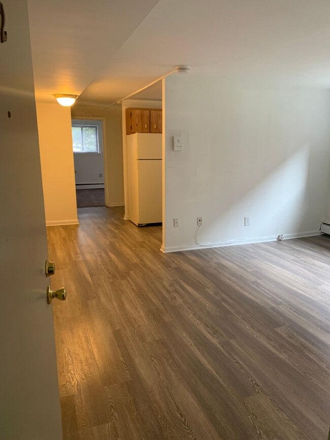 Photo - 4910 Walnut Street Apartment