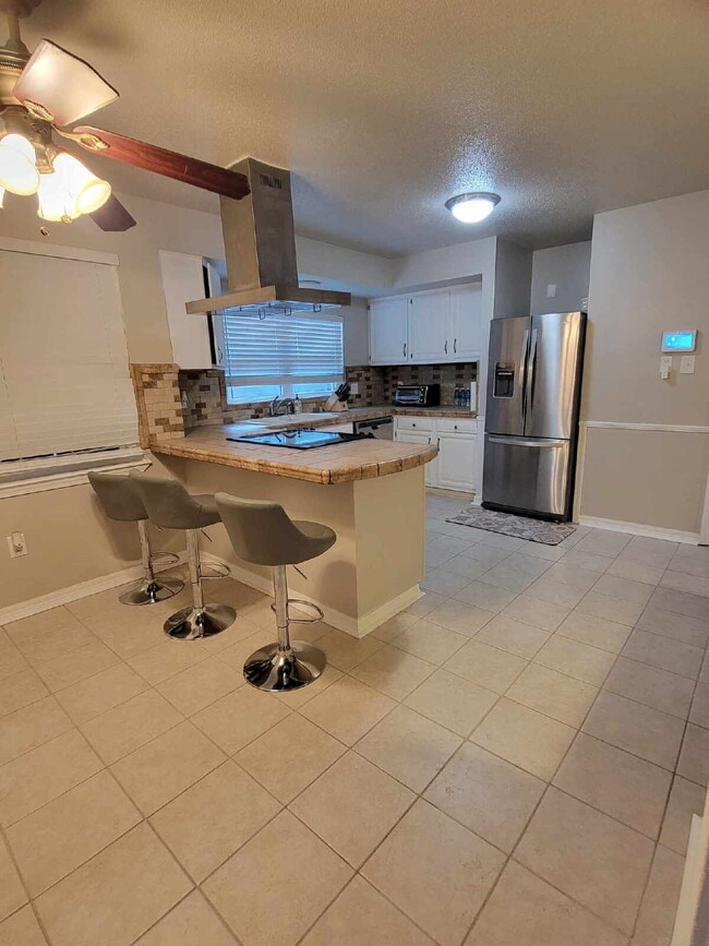 Photo - Beautiful Biloxi 3/2 fully furnished TDY! Apartment