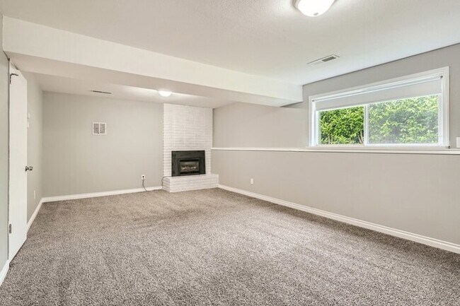 Foto del edificio - 31 Madrona Place, Dupont, WA, 98327