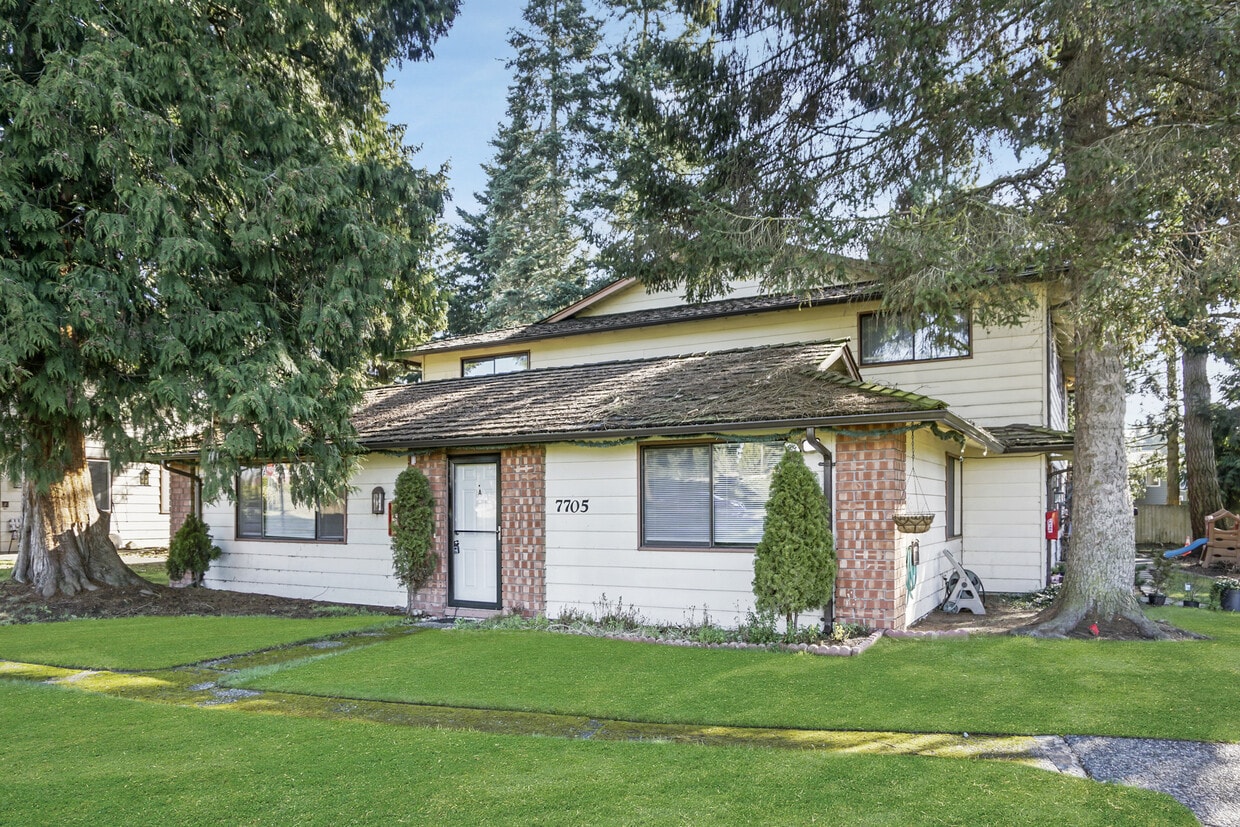 Primary Photo - 7705 Timber Hill Dr
