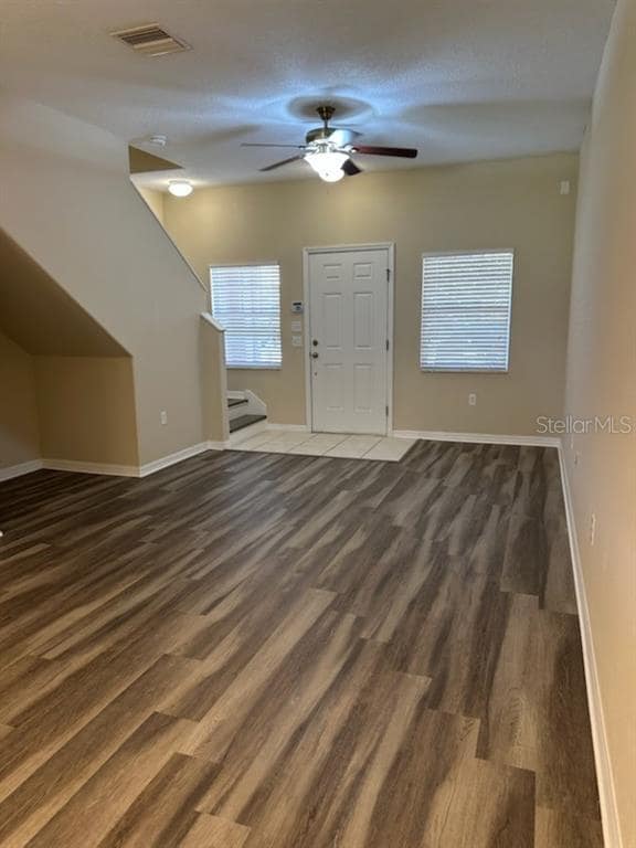 Building Photo - 4180 Shadetree Ln