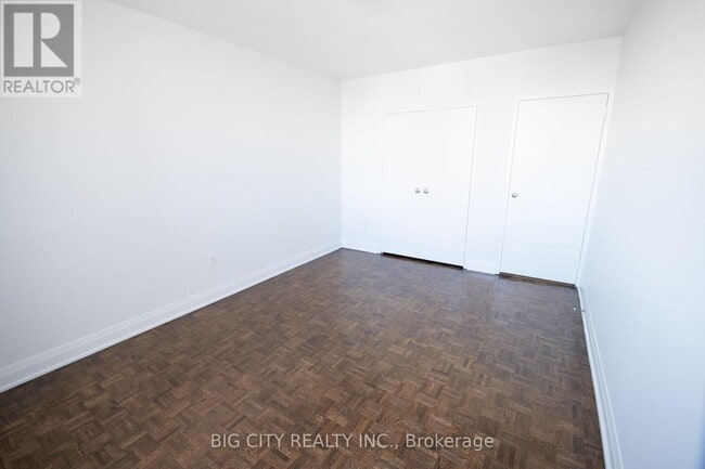 Photo du bâtiment - 50 Cambridge Ave