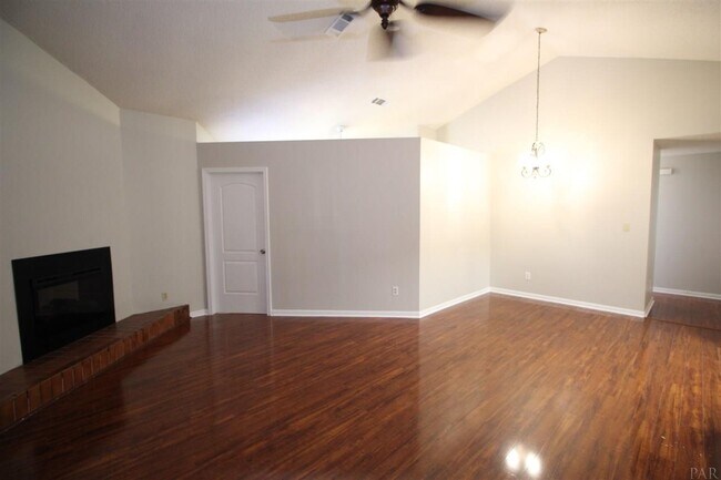 Building Photo - 2855 Hidden Springs Cir