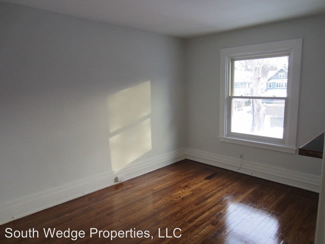 Building Photo - 1163-1171 Park Ave
