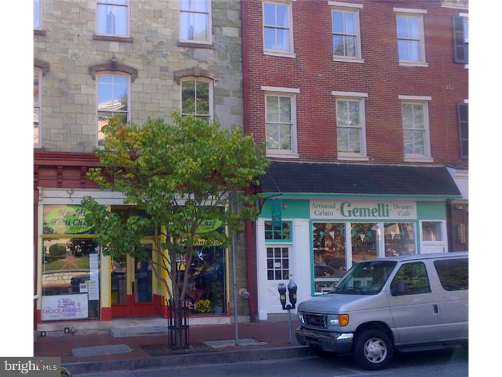 Primary Photo - 10 W Market St