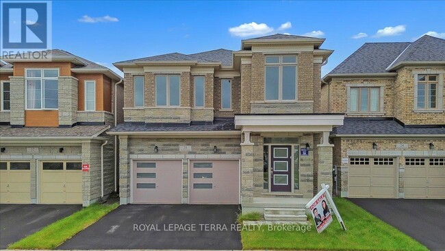 Building Photo - 28 Bloomfield Cres