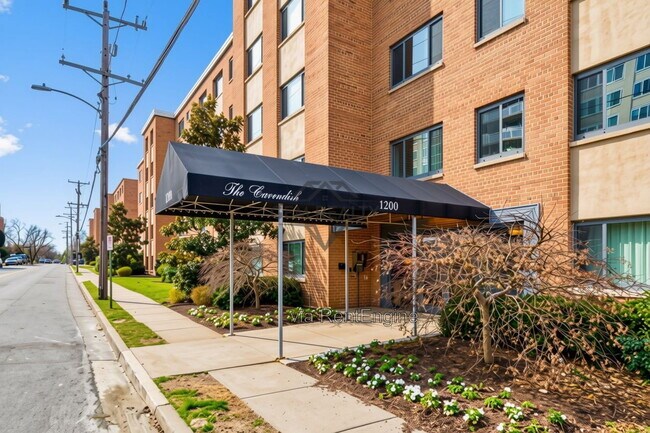 Foto del edificio - 1200 S Arlington Ridge Rd
