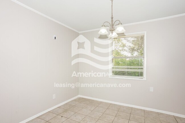 Foto del edificio - 731 Morton Ave NE