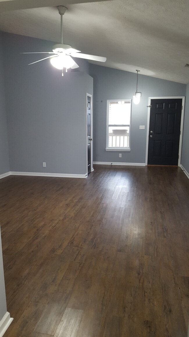 Foto del edificio - 5598 Dunston Dr