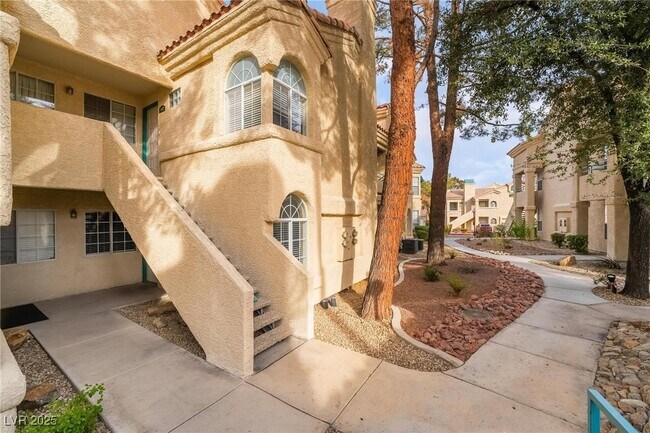 Foto del edificio - 2251 Wigwam Pkwy