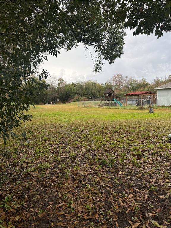 Building Photo - 310 Grape Ave