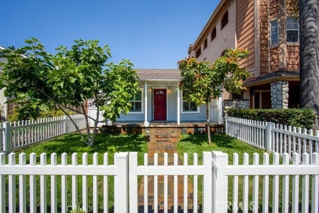 Foto del edificio - 1071 Newport Ave