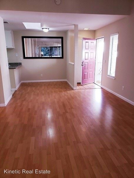 Building Photo - 2 br, 2 bath House - 4510 Melody Dr. #8