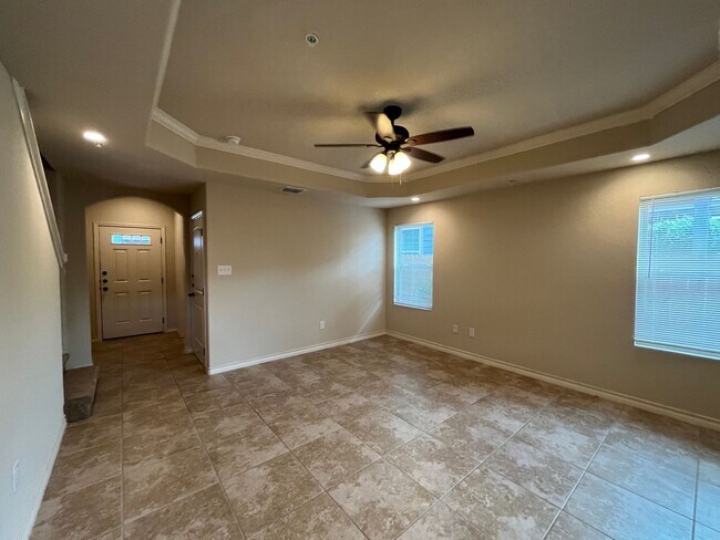 Foto del edificio - 6306 Luglio Lane #104, San Antonio, TX 78233