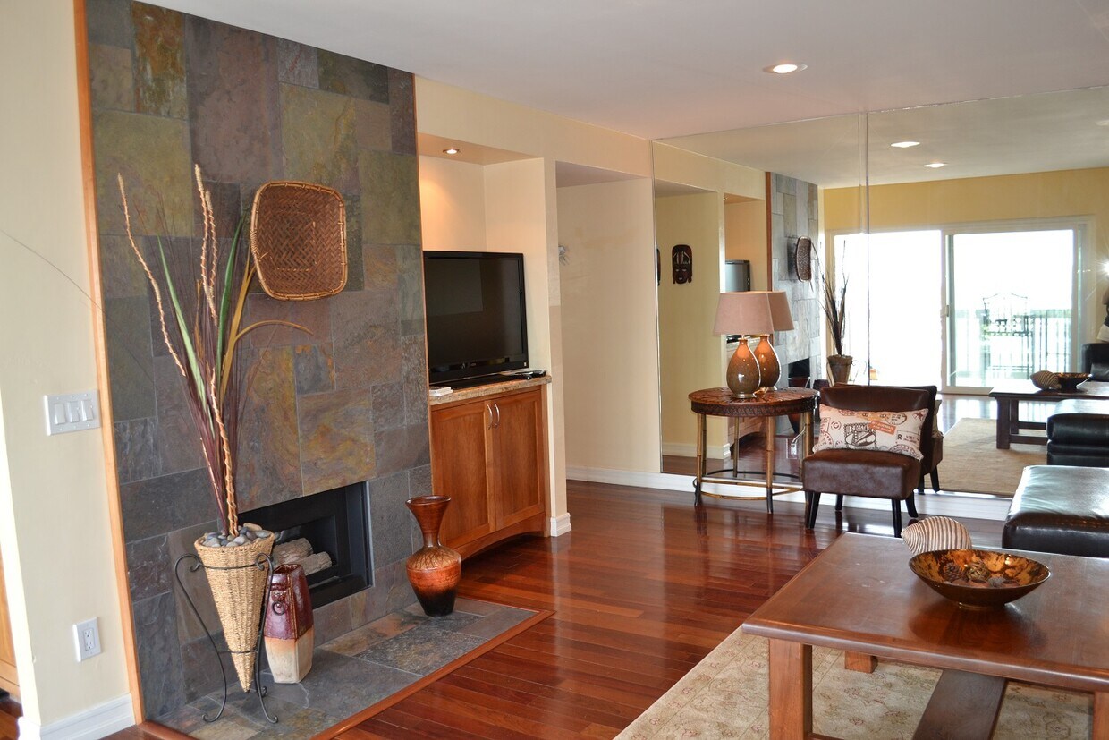 Foto principal - 233 Turf View Dr