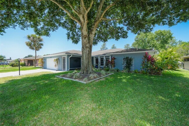 Building Photo - 1625 Bay Hill Cir