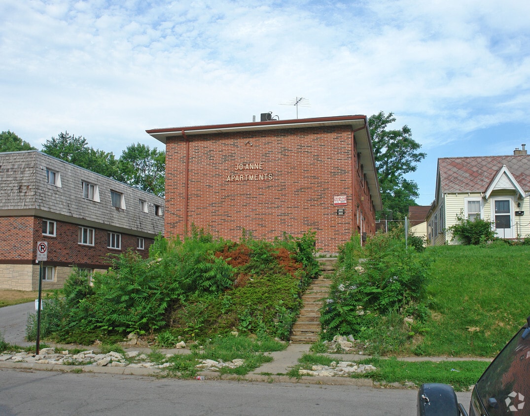 Building Photo - 330 N 35th St