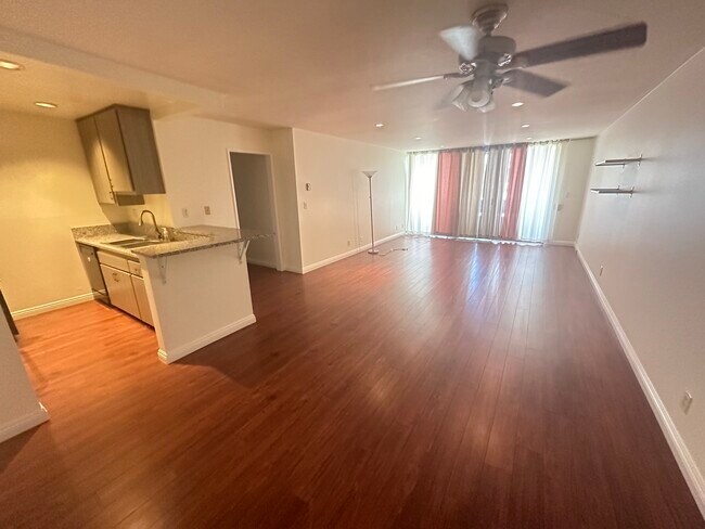 Building Photo - 7740 Redlands St
