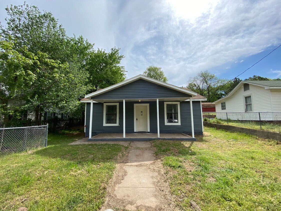 Yellow House Sand Springs