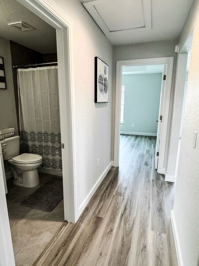 Foto del edificio - Spacious Bushnell 3BR/2BA Block Home For Rent in Jumper Creek Manor