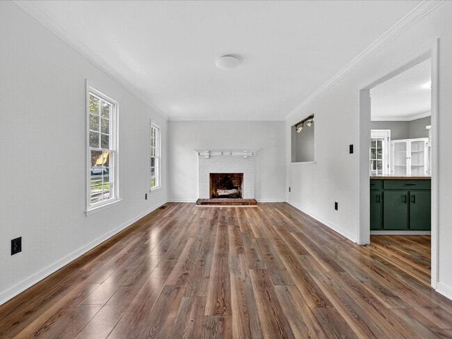 Foto del edificio - 3512 Castlebury Dr