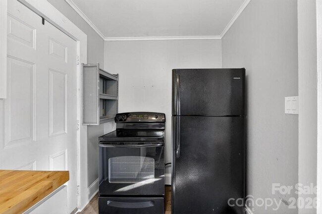 Foto del edificio - Charming 3 bedroom 1 bathroom house near downtown Lenoir!