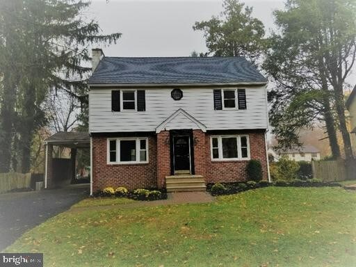 Primary Photo - 1 Renfrew Ave