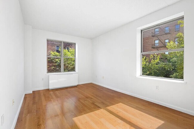 Foto del edificio - 736 W 187th St