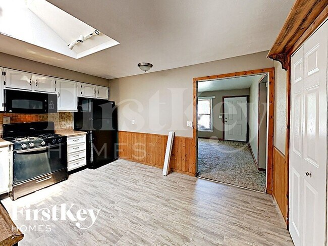 Foto del edificio - 2365 Grants Pkwy