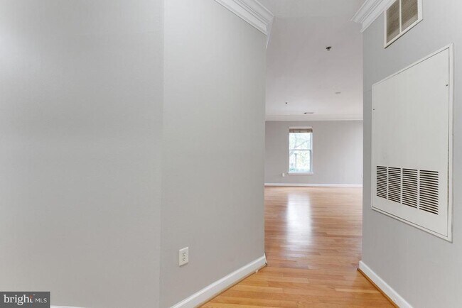 Foto del edificio - 501 Hungerford Dr