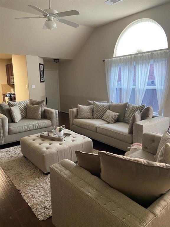 Foto del edificio - 19030 Cypress Bay Dr