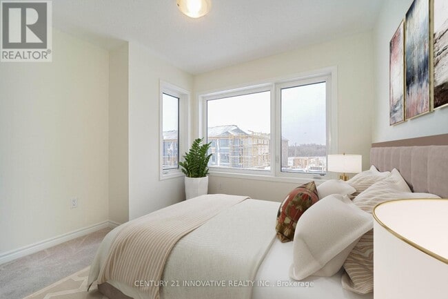 Building Photo - 3325 Thunderbird Prom