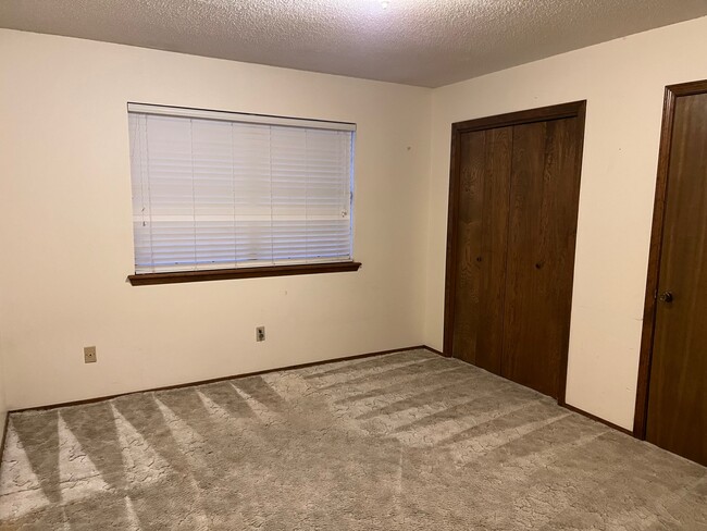 Bedroom 2 - 4412 Ridgecrest Cir