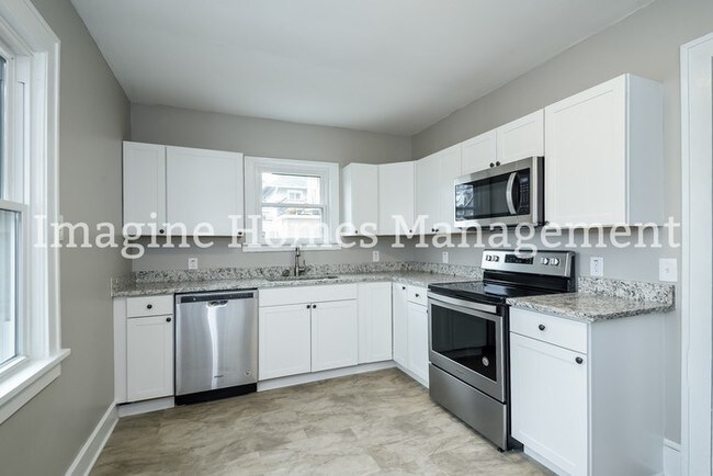 Building Photo - 1415 Wagar Ave