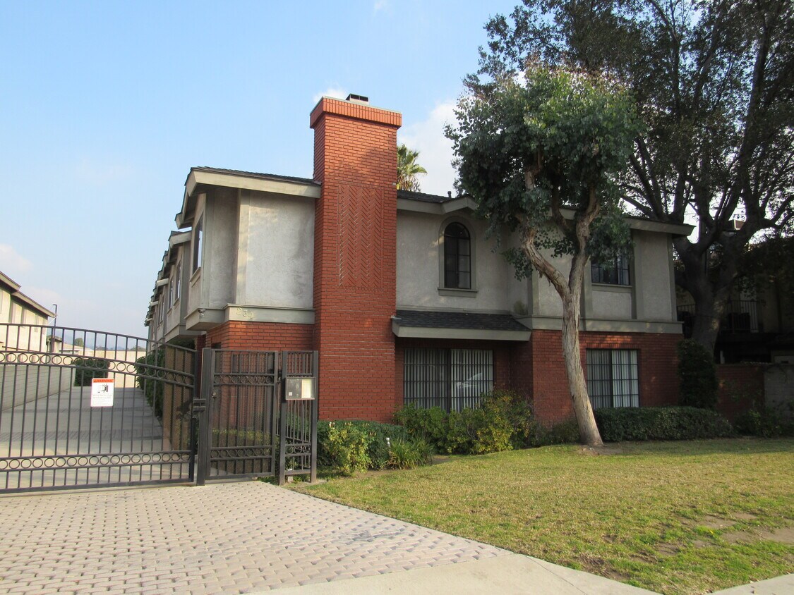 234 S 5th Ave, Monrovia, CA 91016 Townhome Rentals in Monrovia CA