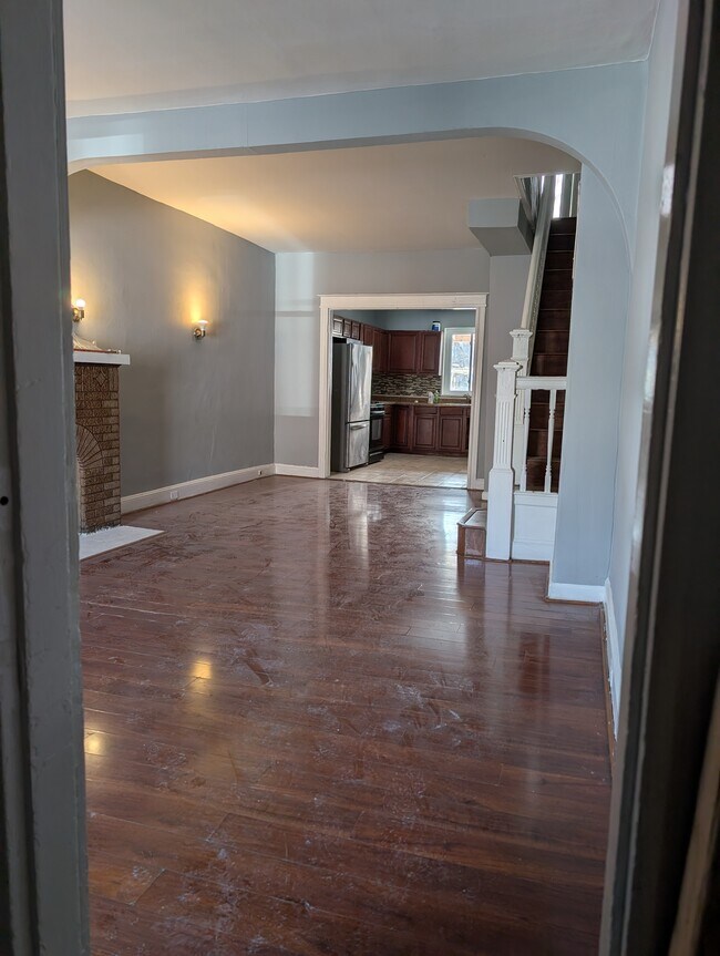 Foto del edificio - 2409 McElderry St