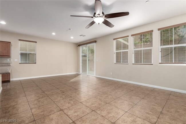 Foto del edificio - 945 Spiracle Ave