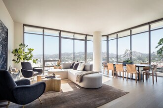 Interior Photo - Argyle House