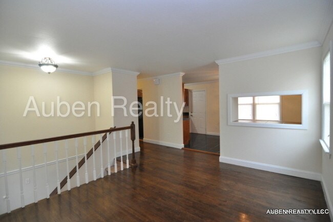 Foto del edificio - 3010 Jeanne Rd