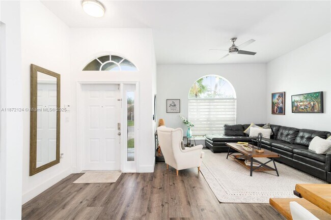 Foto del edificio - 14275 NW 18th Pl
