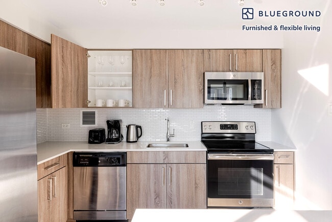 Building Photo - 903 S Ashland Ave