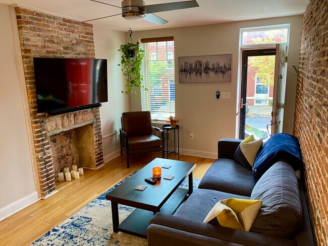 Foto del edificio - 3324 Hudson St