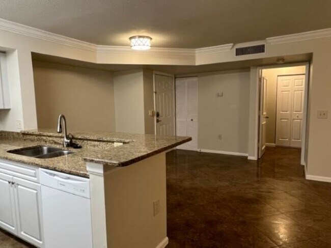 Open Concept Floor Plan - 1170 Wildwood Lakes Blvd