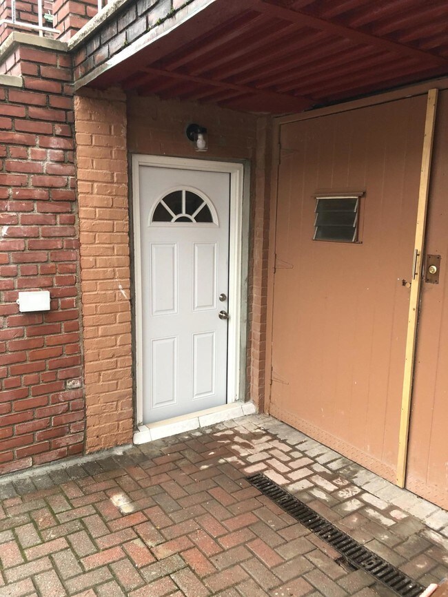 Foto del edificio - 265 Battery Ave