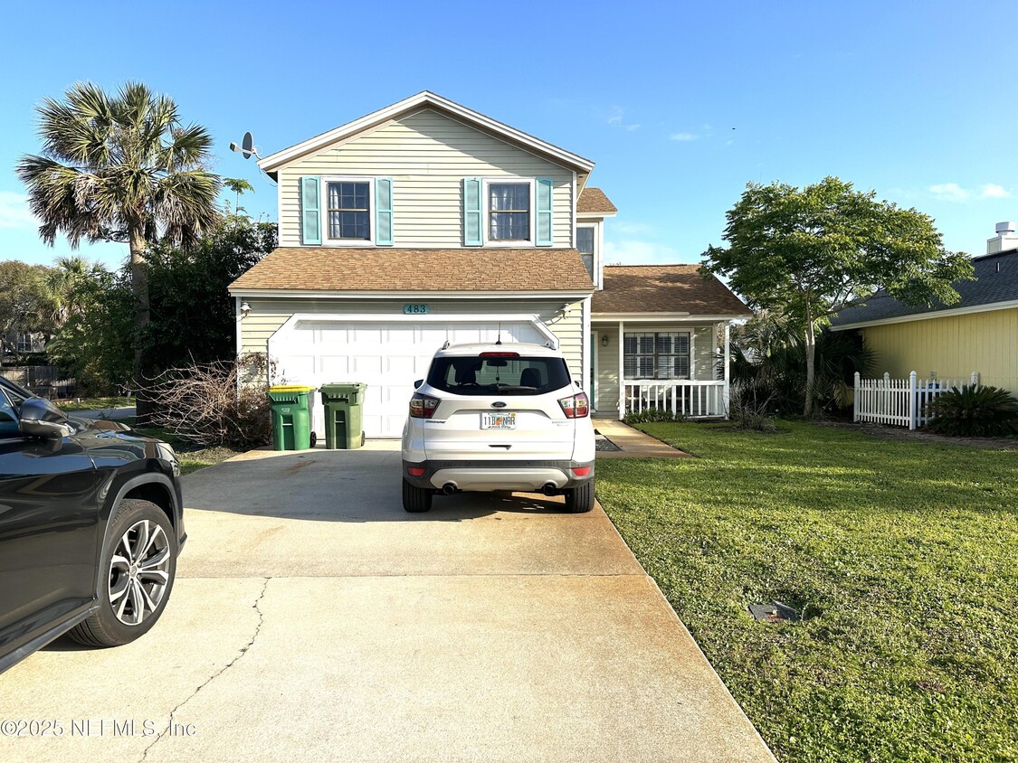 Foto principal - 483 11th Ave S