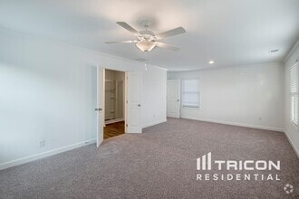 Building Photo - 119 E Rdg Wy