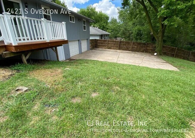 Foto del edificio - 2421 S Overton Ave