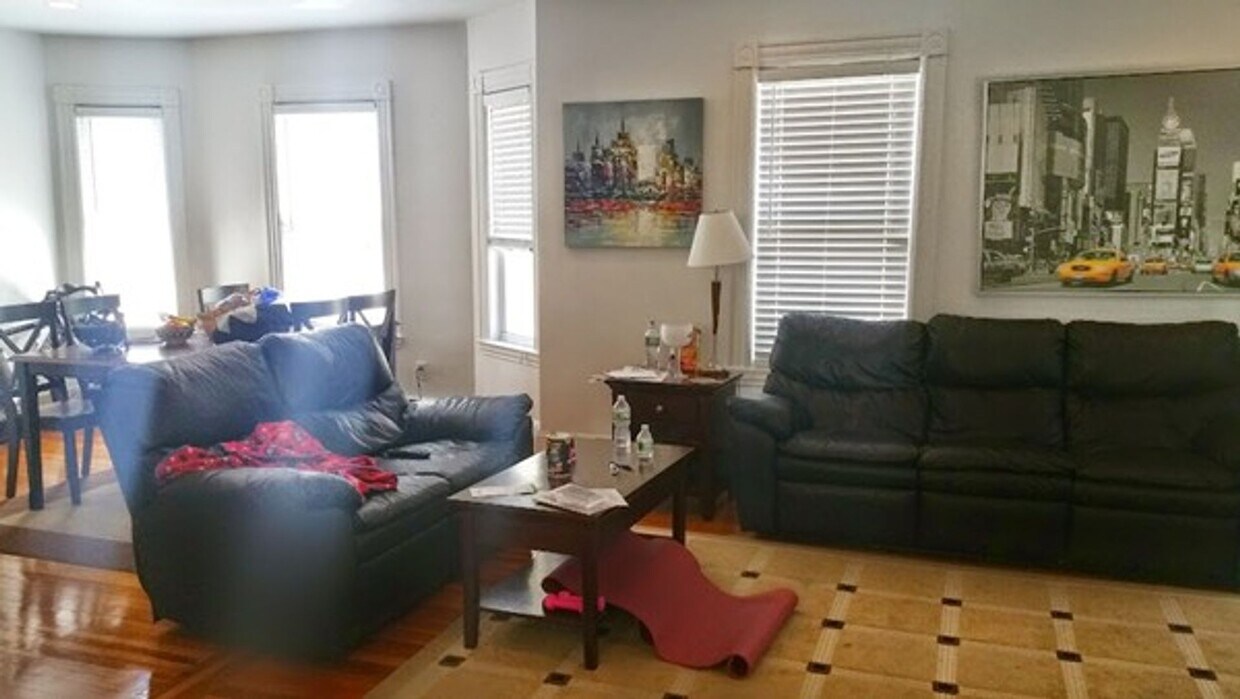 Oak Square Huge 2nd & 3rd floor SIX bed 3 ... - Oak Square Huge 2nd & 3rd floor SIX bed 3 ...