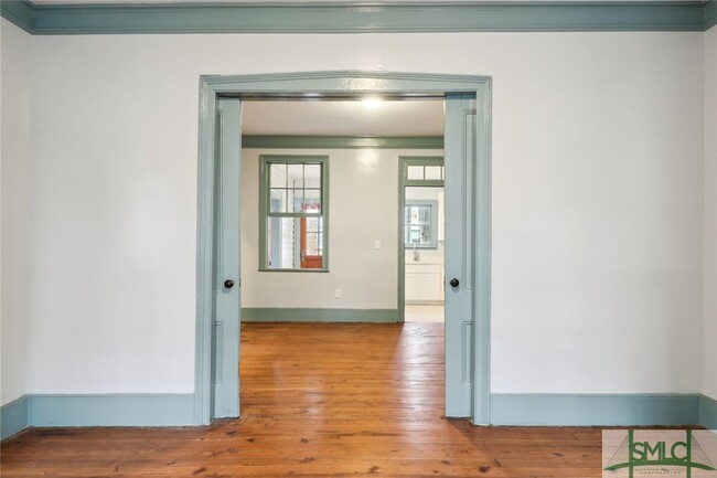 Building Photo - 510 E Jones St