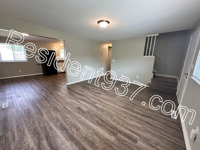 Foto del edificio - Newly Updated 4 Bed 2 bath home